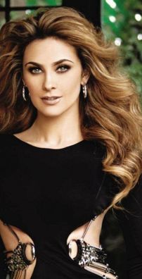 Foto de Aracely Arambula