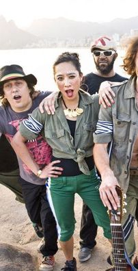 Foto de Gogol Bordello