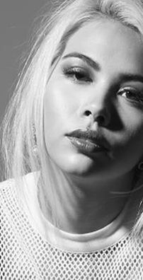 Foto de Hayley Kiyoko