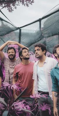 Foto de Meus Amigos Estão Velhos