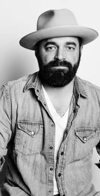 Foto de Drew Holcomb