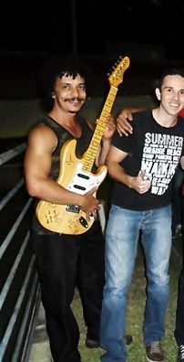 Foto de Sociedade Crua