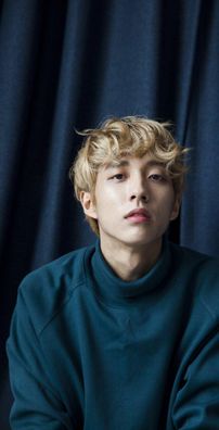 Foto de Holland (K-Pop)