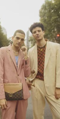 Foto de Usted Señalemelo