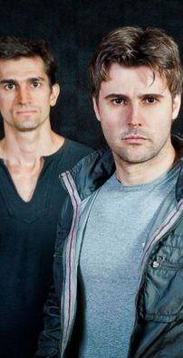 Foto de Reação Em Cadeia