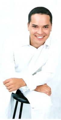 Foto de Lewis Miguel