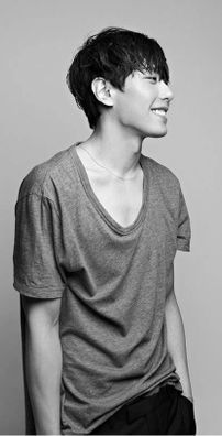 Foto de Park Hyo Shin