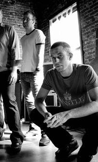 Foto de Bronze Radio Return