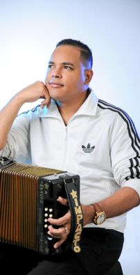 Foto de Josued y Su Impacto Típico