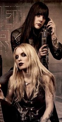 Foto de Crucified Barbara