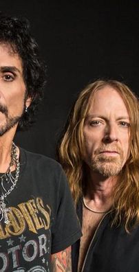 Foto de Revolution Saints