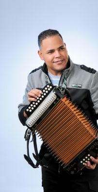 Foto de Josued y Su Impacto Típico