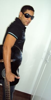 Foto de Cartell de Baly