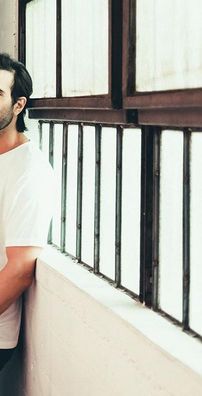 Foto de Unlike Pluto