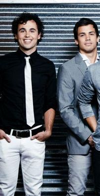 Foto de Half Priced Hearts