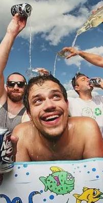 Foto de Bomb The Music Industry!