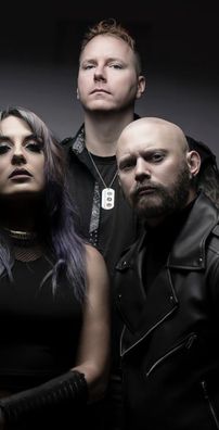 Foto de Eva Under Fire