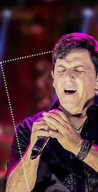 Foto de Felipe e Falcão