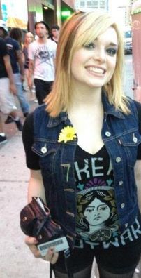 Foto de June Divided