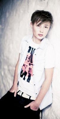 Foto de Isac Elliot‎