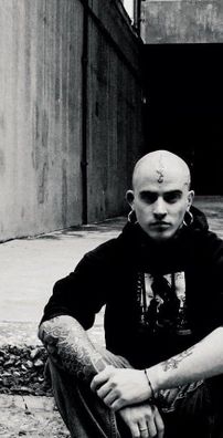 Foto de Left Alone... (Black Metal)