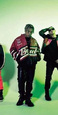 Foto de MA55IVE THE RAMPAGE