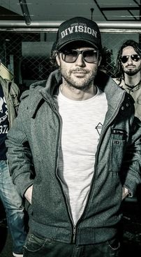 Foto de Reação Em Cadeia