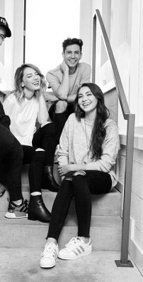 Foto de The Young Escape