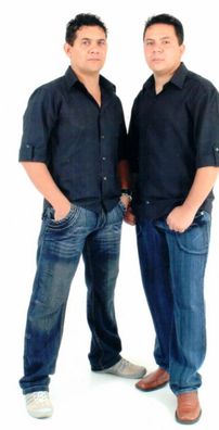 Foto de Dyno e Dener