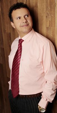 Foto de Cantor Ailton Belem