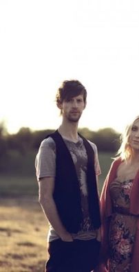 Foto de Bryan & Katie Torwalt