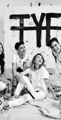 Foto de The Young Escape