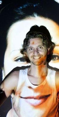 Foto de Estrela Leminski e Téo Ruiz