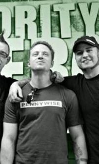 Foto de Authority Zero