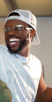 Foto de Bass Thioung