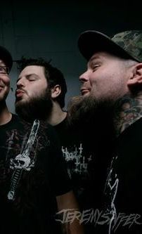 Foto de Fit For An Autopsy