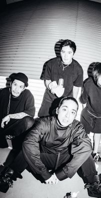 Foto de Survive Said The Prophet