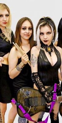 Foto de Mystica Girls
