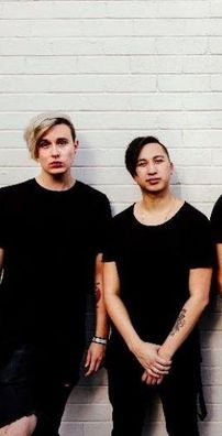 Foto de With Confidence