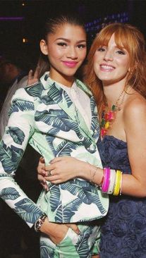 Foto de Bella Thorne e Zendaya