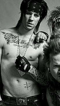Foto de Blessed By A Broken Heart