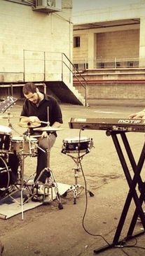 Foto de Distorted Harmony