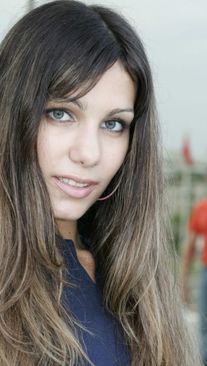 Vika Jigulina - LETRAS.COM (3 canciones)