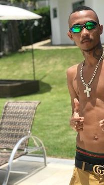 Foto de MC L da Vinte