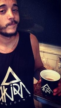 Foto de Akira Presidente