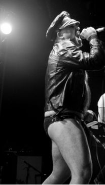 Foto de Limp Wrist