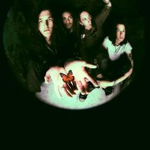 Foto de Return to Dust