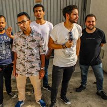 Foto de Bastilha Em Queda