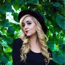 Foto de Megan And Liz