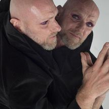 Foto de A Permanent Shadow